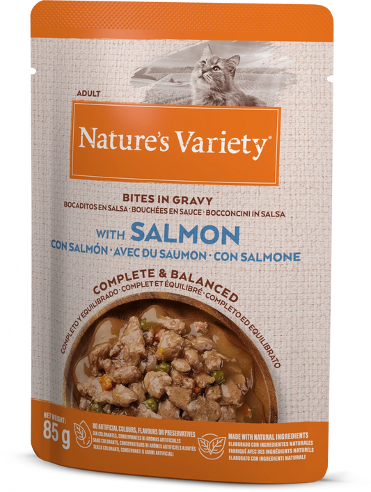 Bites in Gravy Salmon For Adult Cats